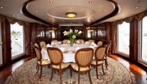 Superyacht APOISE -  Upper Deck dining